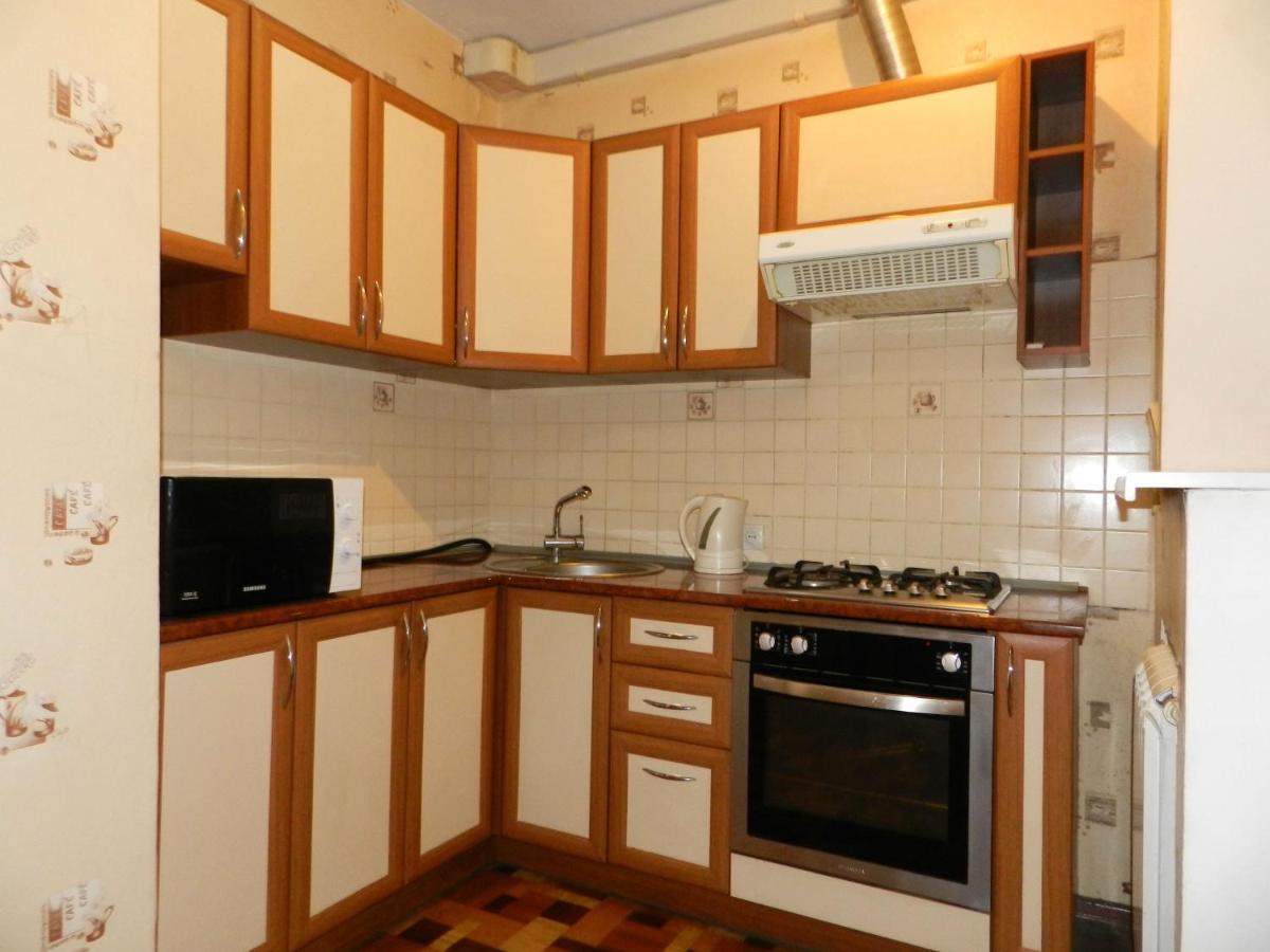 1-Room Apartment 50M2 On Metalurhiv Avenue 17, By Grandhome Zaporizhia Exterior photo